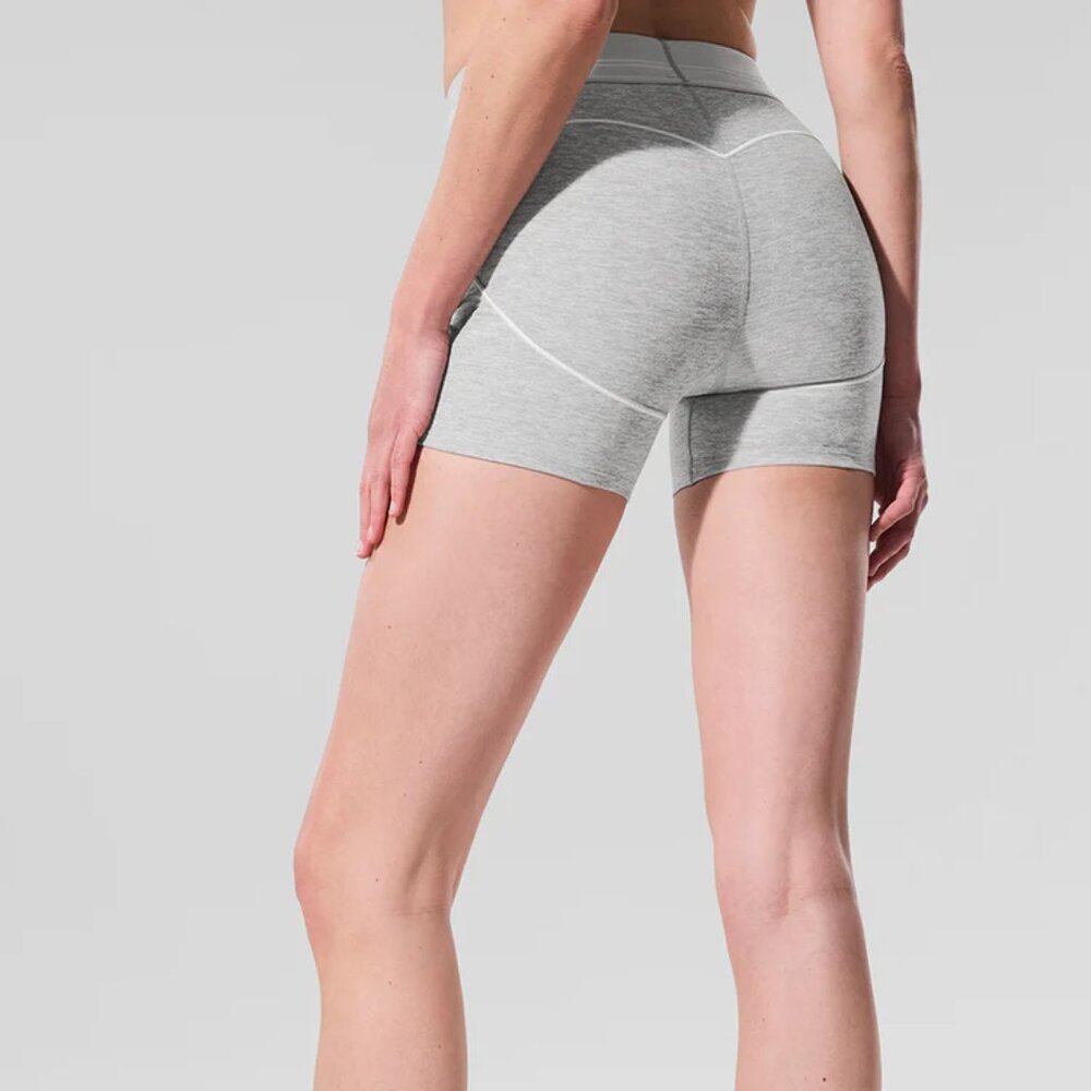 Alo Yoga 4” Alosoft High-Waist Heart Throb Short in Athletic Heather Grey/White
